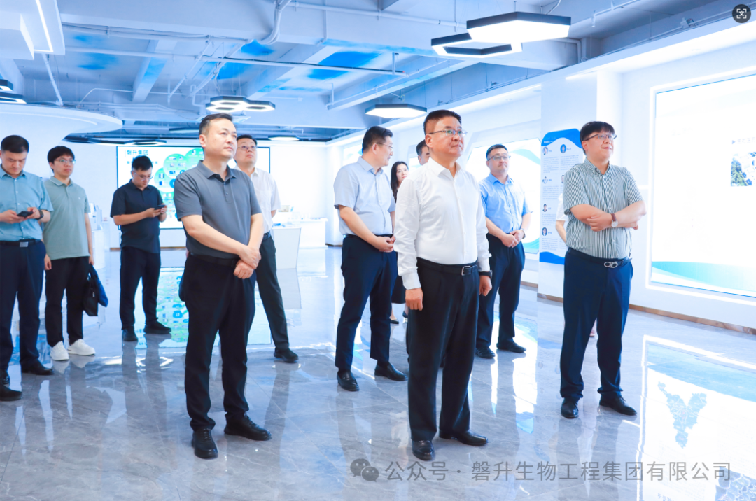 省科技厅厅长孙海生一行.png